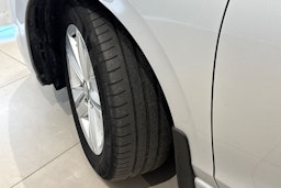 met. hopea Volkswagen Golf 2021 kuva 13.