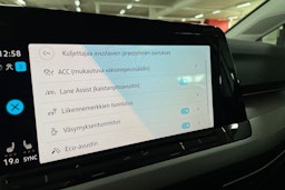 valkoinen Volkswagen Golf 2021 kuva 24.