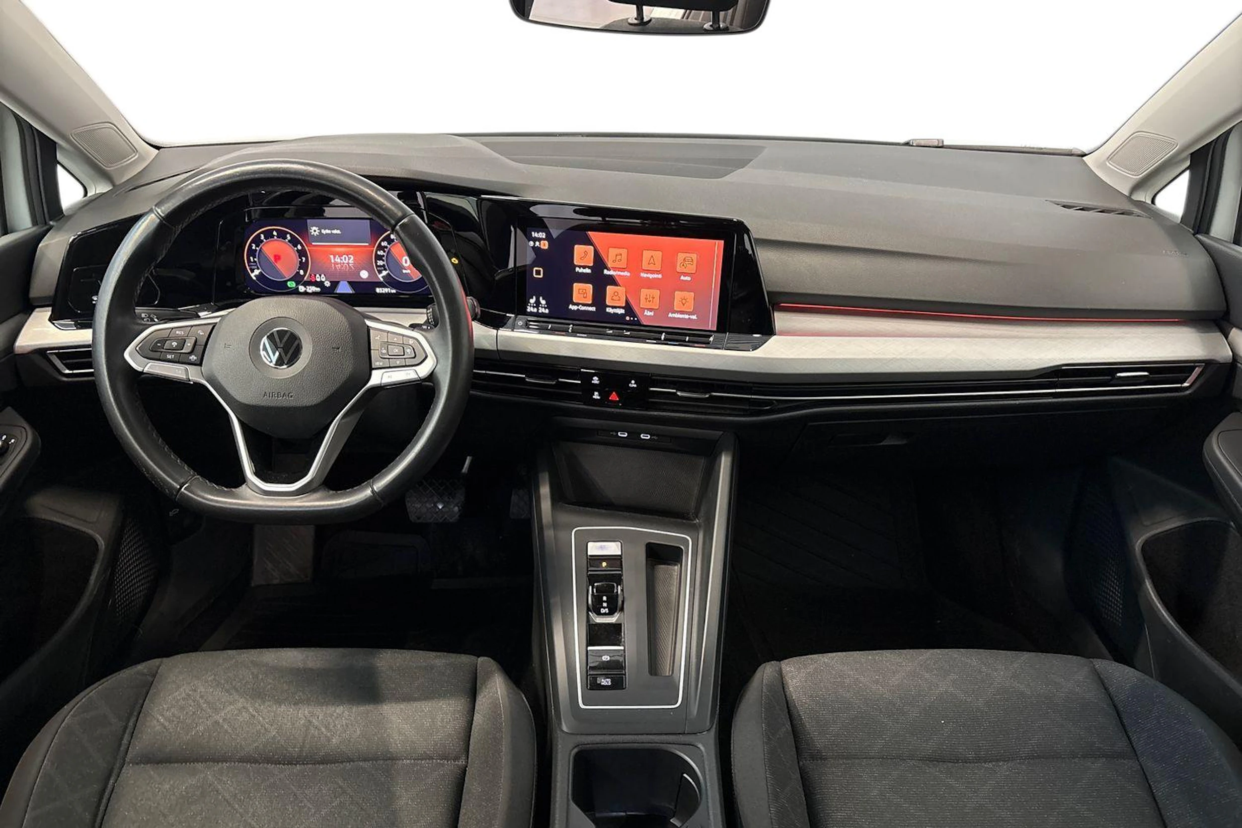 valkoinen Volkswagen Golf 2021 kuva 9.