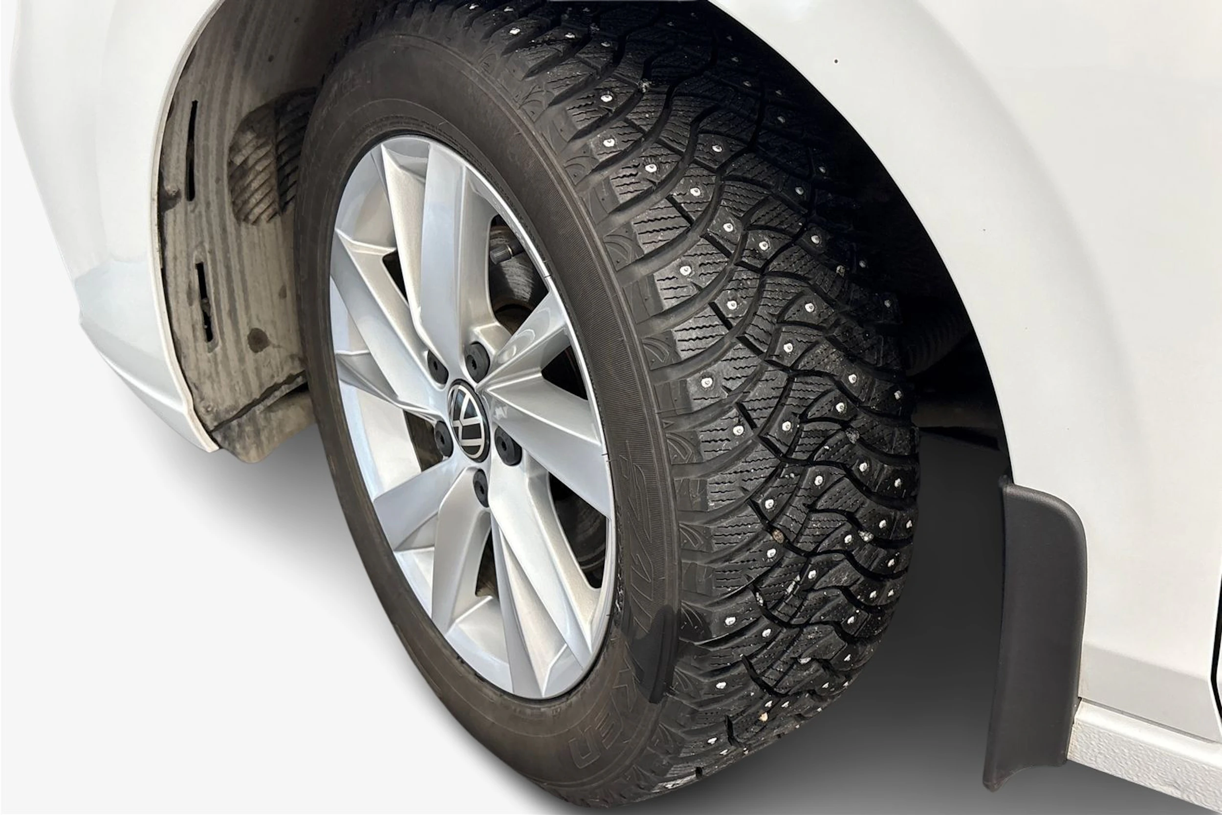 valkoinen Volkswagen Golf 2021 kuva 11.