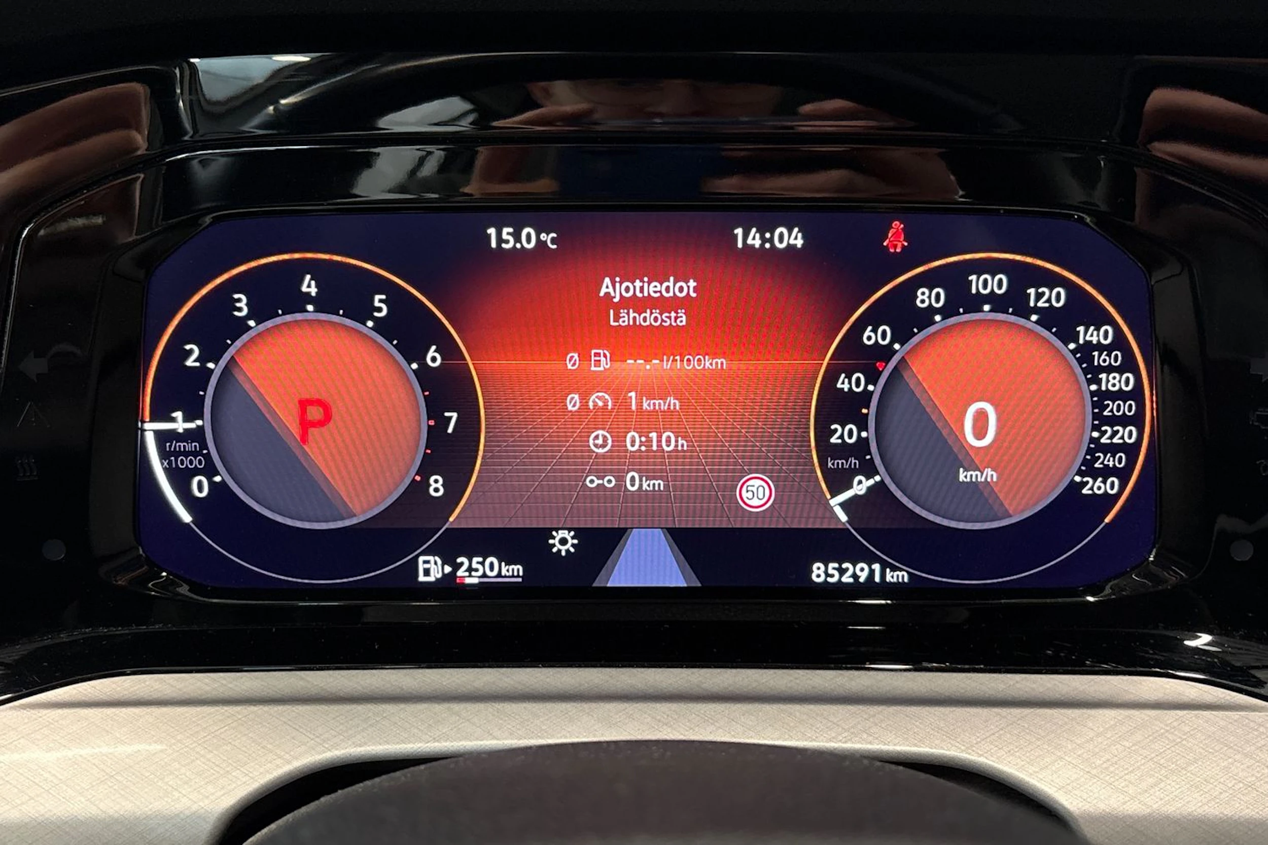 valkoinen Volkswagen Golf 2021 kuva 18.