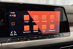 valkoinen Volkswagen Golf 2021 kuva 19.