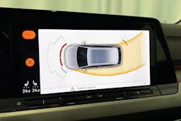 valkoinen Volkswagen Golf 2021 kuva 22.