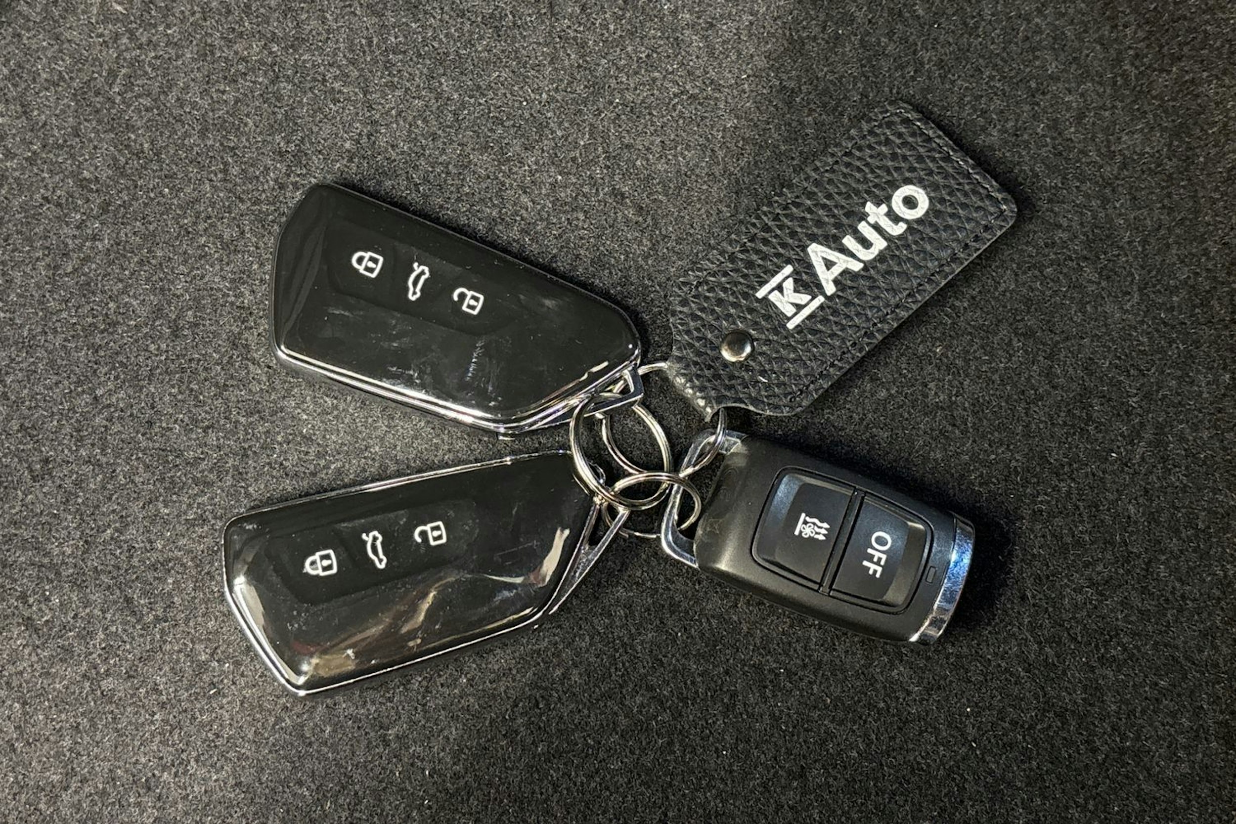 met. punainen Volkswagen Golf 2021 kuva 28.