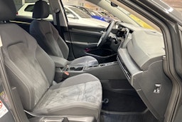 Harmaa Volkswagen GOLF 2021 kuva 32.