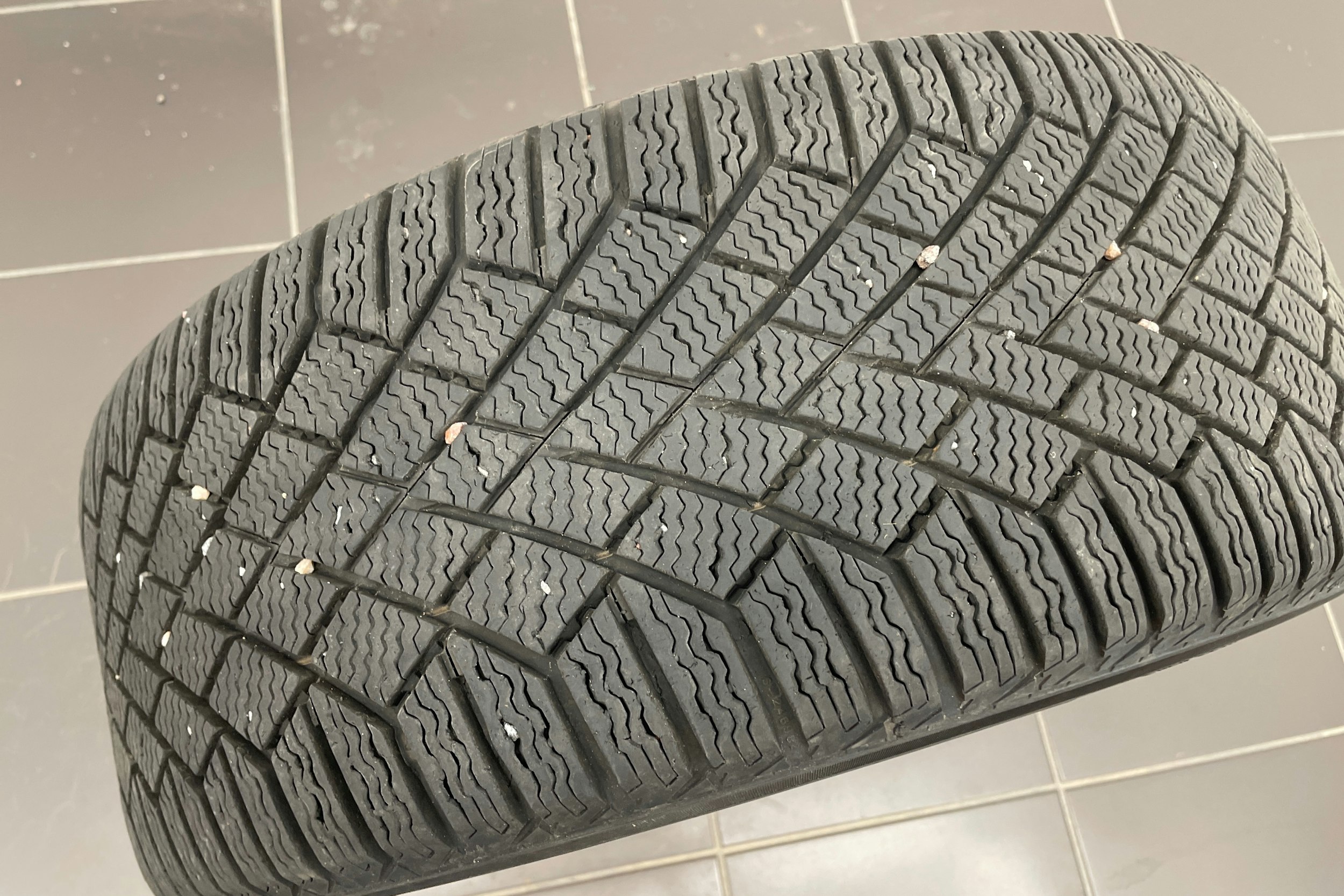 punainen Volkswagen Golf 2021 kuva 15.