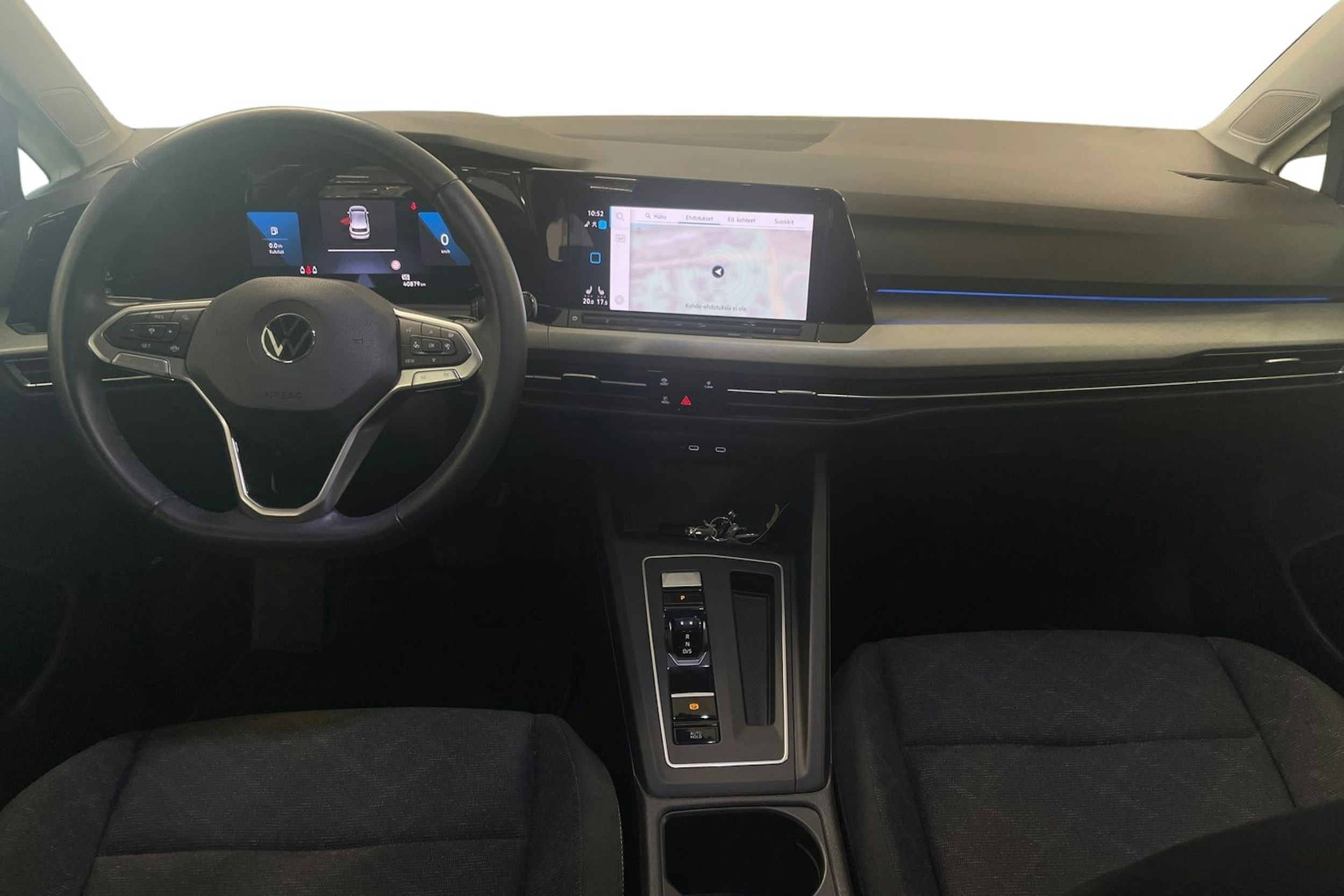 valkoinen Volkswagen Golf 2021 kuva 9.