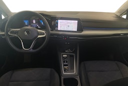 valkoinen Volkswagen Golf 2021 kuva 9.