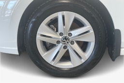 valkoinen Volkswagen Golf 2021 kuva 11.