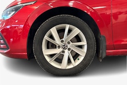 punainen Volkswagen Golf 2021 kuva 11.