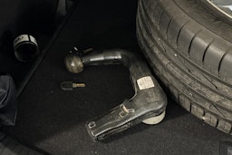 punainen Volkswagen Golf 2021 kuva 22.