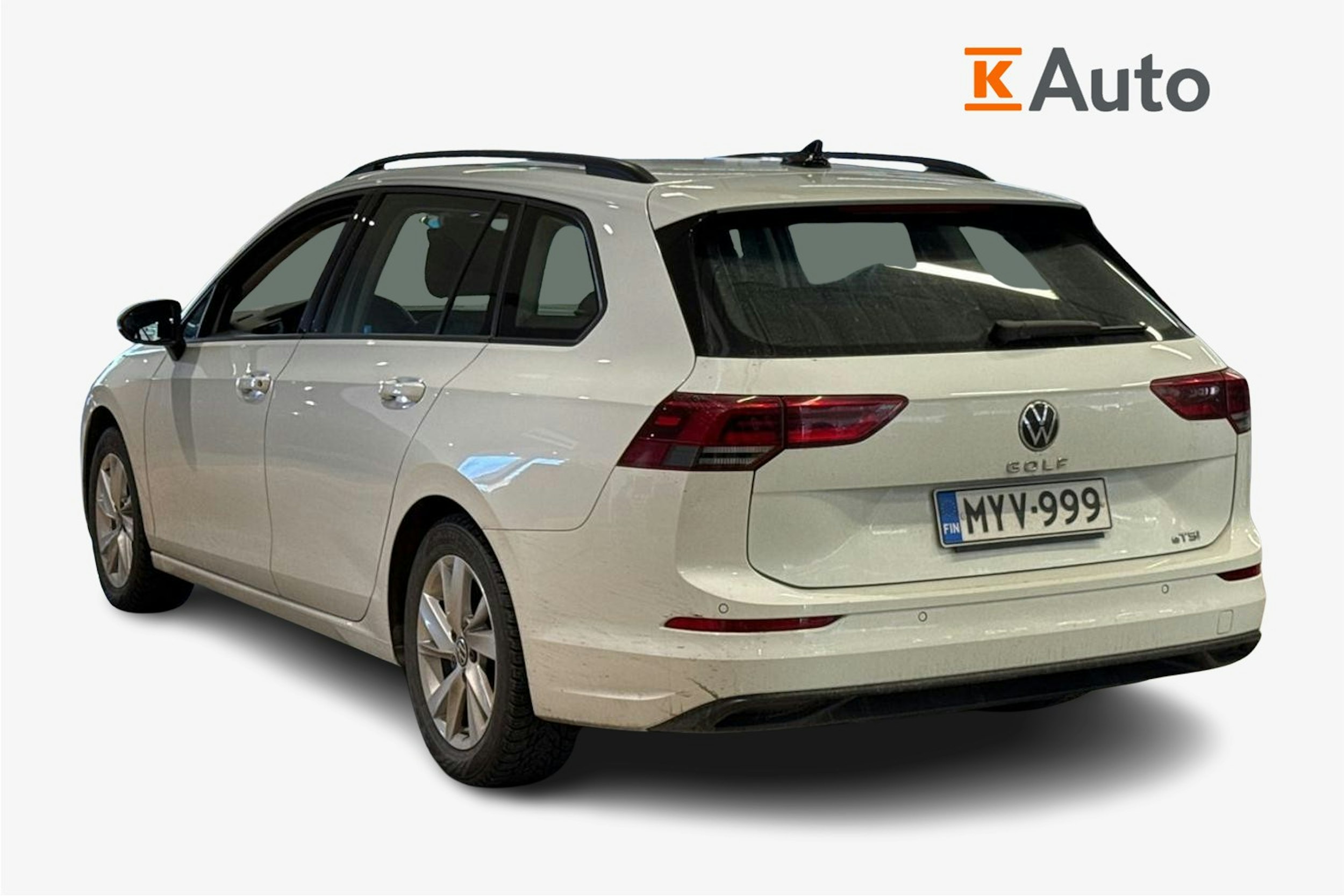 valkoinen Volkswagen Golf 2021 kuva 2.