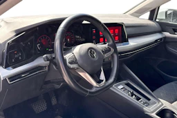 valkoinen Volkswagen Golf 2021 kuva 3.