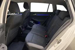 valkoinen Volkswagen Golf 2021 kuva 8.