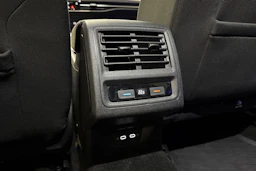 valkoinen Volkswagen Golf 2021 kuva 15.