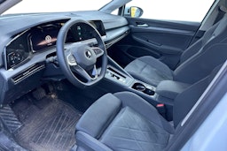 valkoinen Volkswagen Golf 2021 kuva 3.