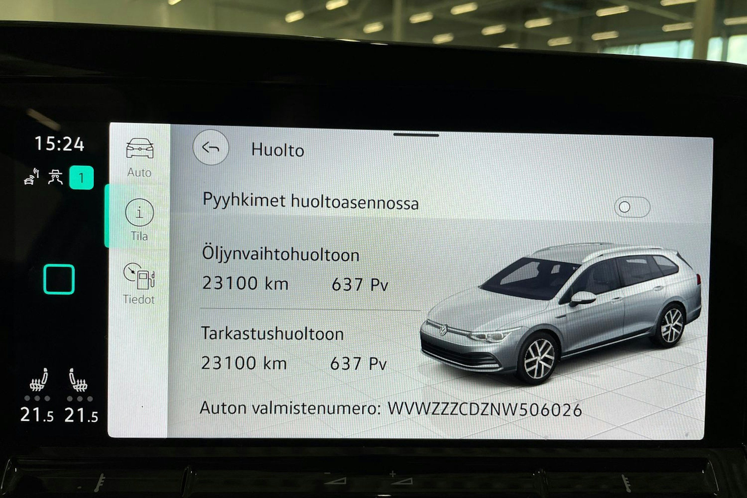 valkoinen Volkswagen Golf 2021 kuva 31.