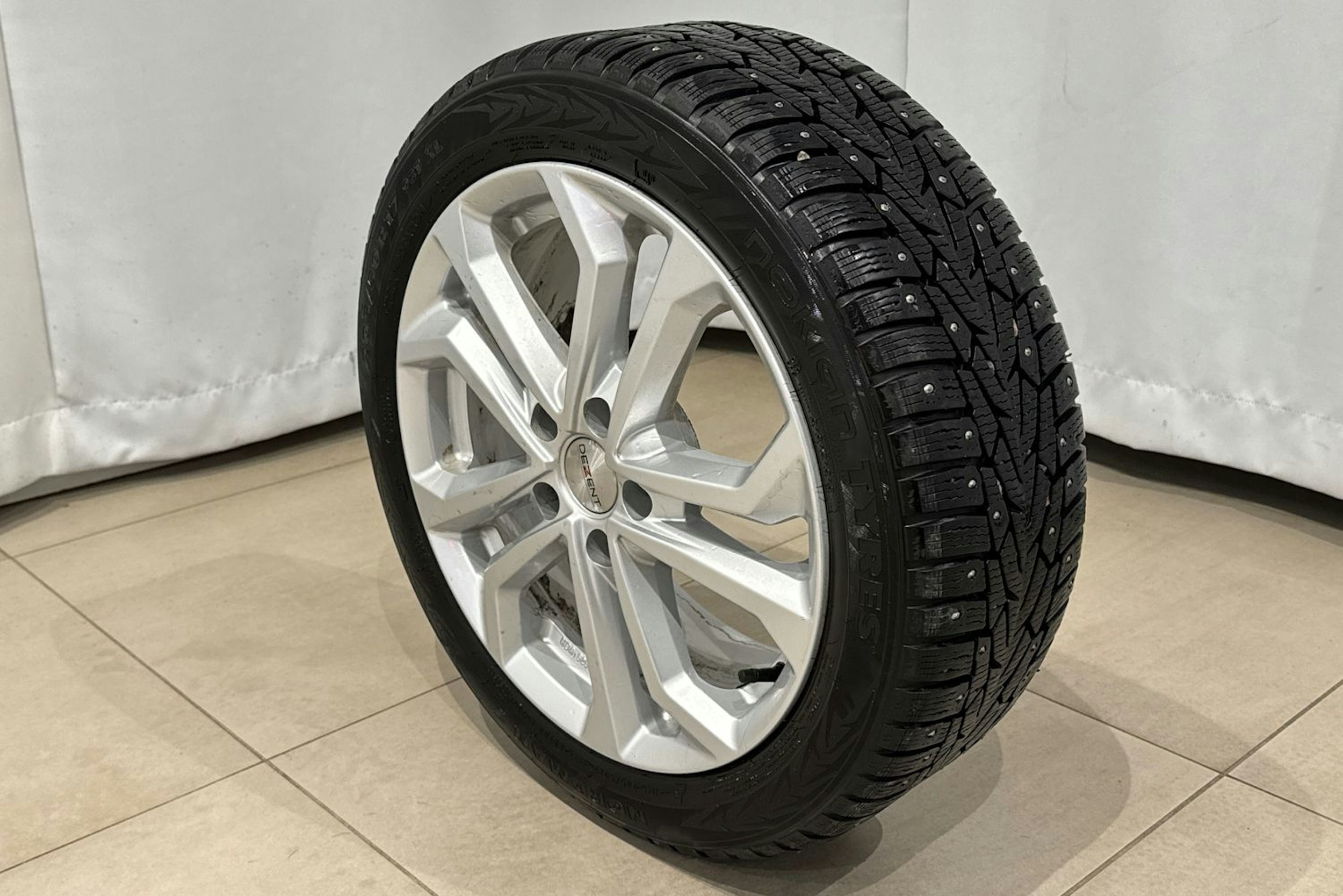 harmaa Volkswagen Golf 2021 kuva 13.