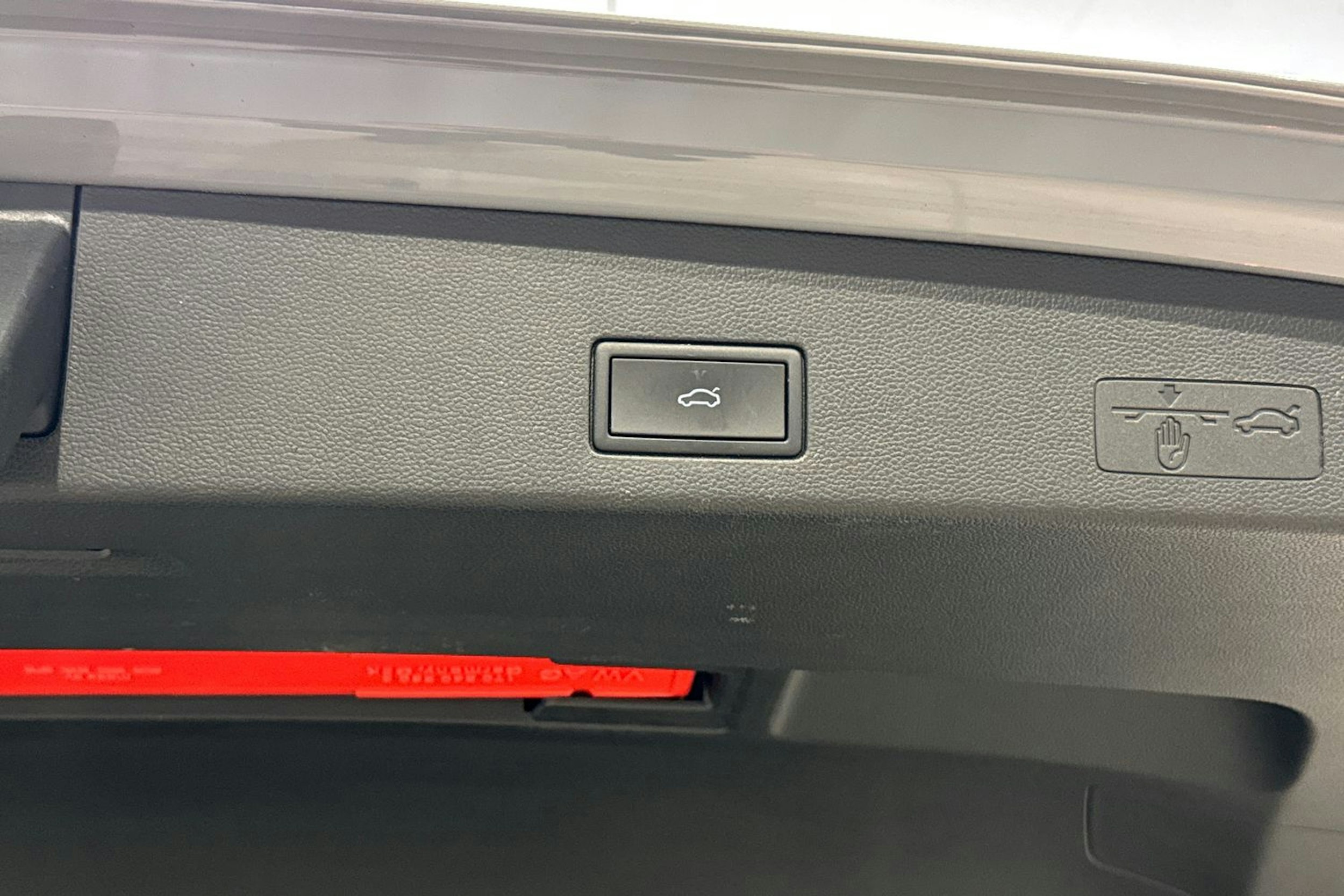 harmaa Volkswagen Golf 2021 kuva 16.