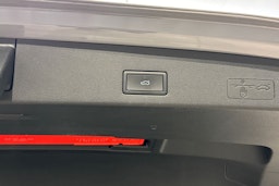harmaa Volkswagen Golf 2021 kuva 16.