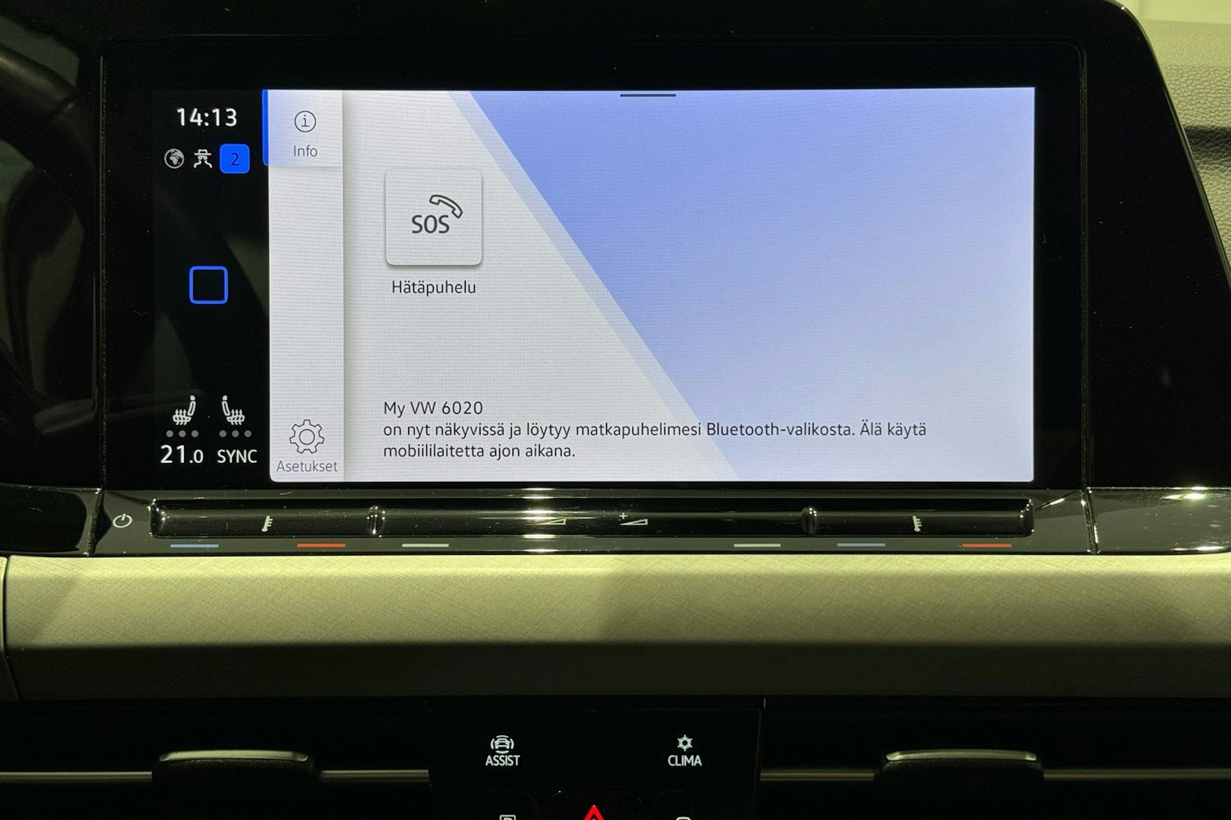 harmaa Volkswagen Golf 2021 kuva 22.