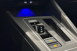 harmaa Volkswagen Golf 2021 kuva 28.