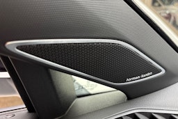 valkoinen Volkswagen Golf 2021 kuva 28.