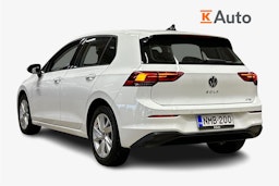 valkoinen Volkswagen Golf 2021 kuva 2.