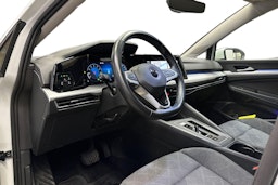 valkoinen Volkswagen Golf 2021 kuva 7.