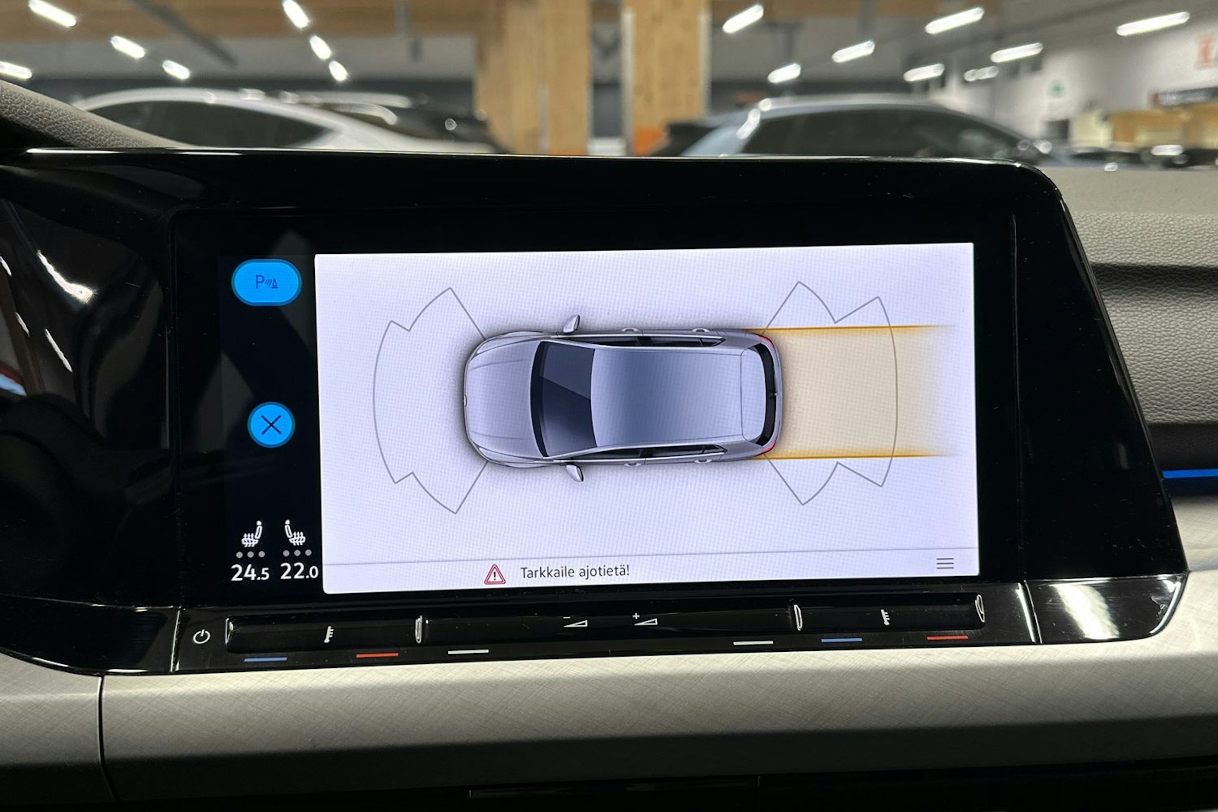 valkoinen Volkswagen Golf 2021 kuva 16.