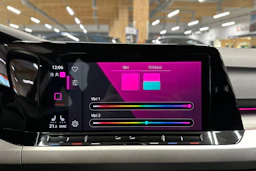 harmaa Volkswagen Golf 2021 kuva 16.