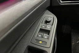 harmaa Volkswagen Golf 2021 kuva 24.