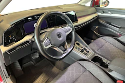 Punainen Volkswagen GOLF 2021 kuva 6.