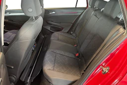 Punainen Volkswagen GOLF 2021 kuva 8.