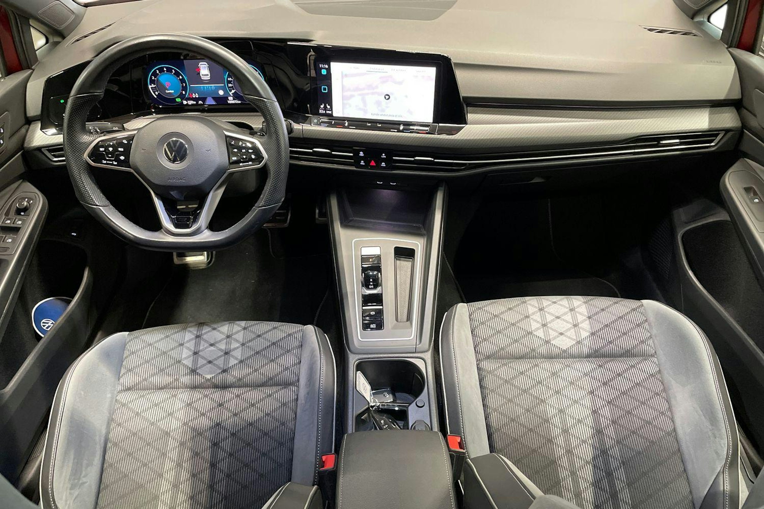 Punainen Volkswagen GOLF 2021 kuva 9.