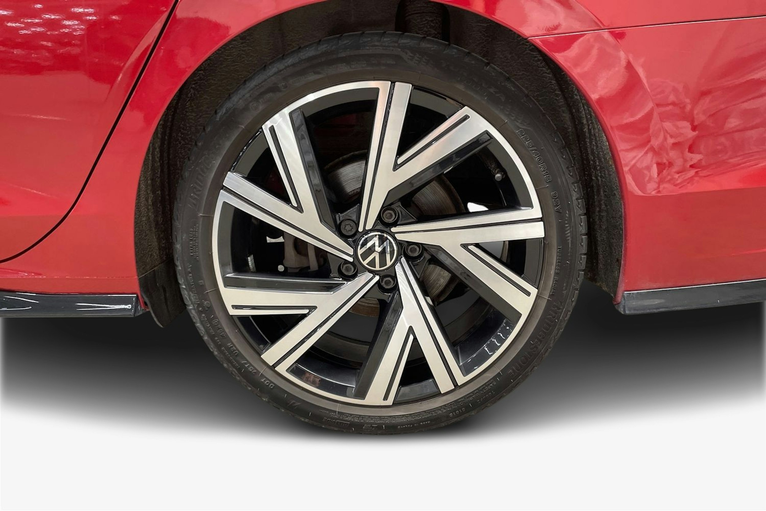 Punainen Volkswagen GOLF 2021 kuva 11.