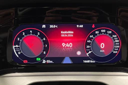 valkoinen Volkswagen Golf 2021 kuva 13.