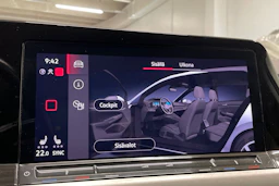 valkoinen Volkswagen Golf 2021 kuva 19.