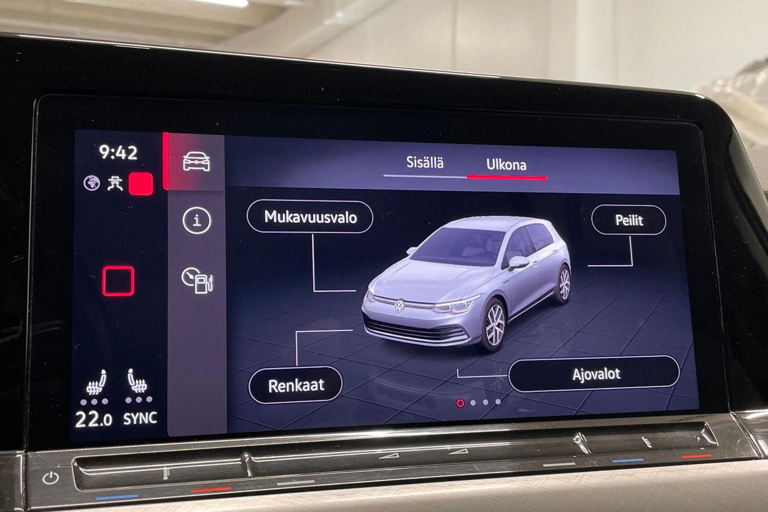 valkoinen Volkswagen Golf 2021 kuva 20.