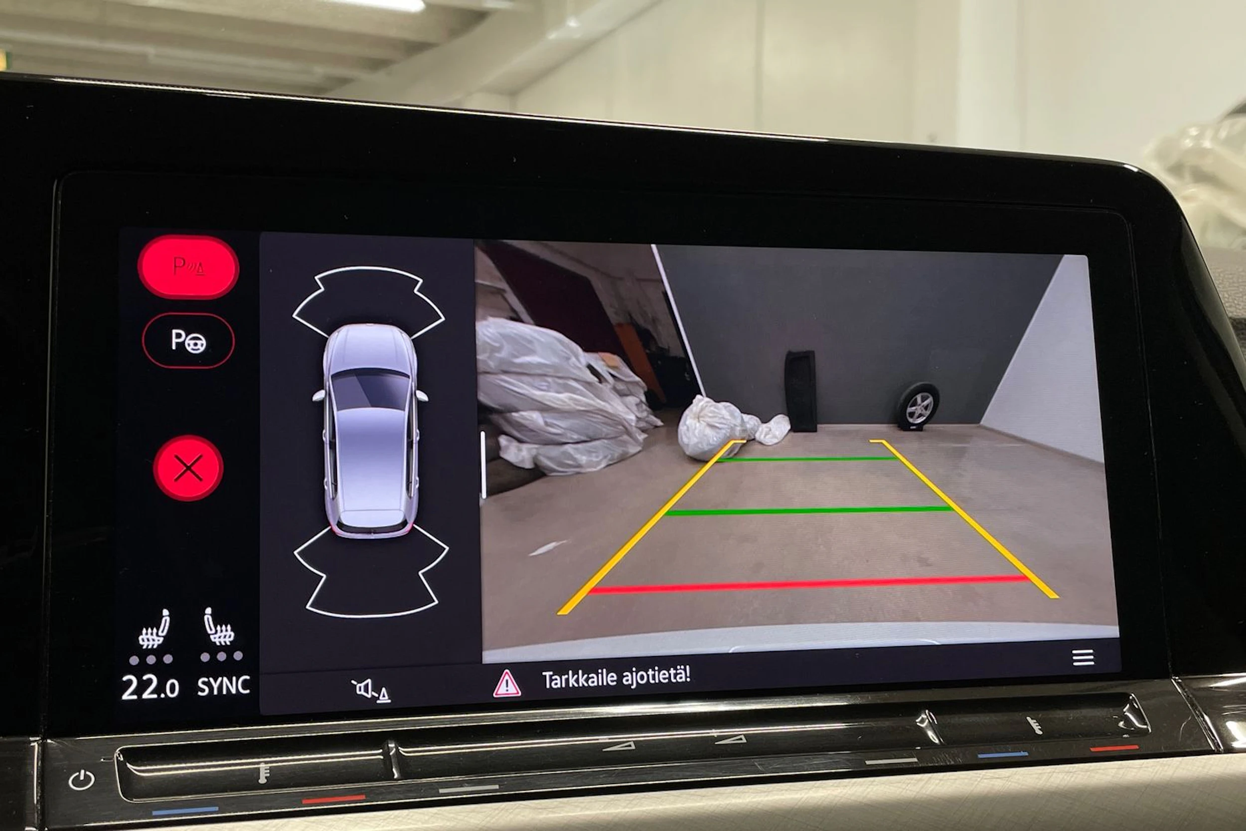 valkoinen Volkswagen Golf 2021 kuva 22.