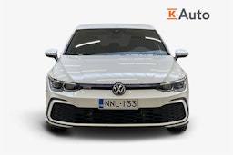 valkoinen Volkswagen Golf 2021 kuva 5.