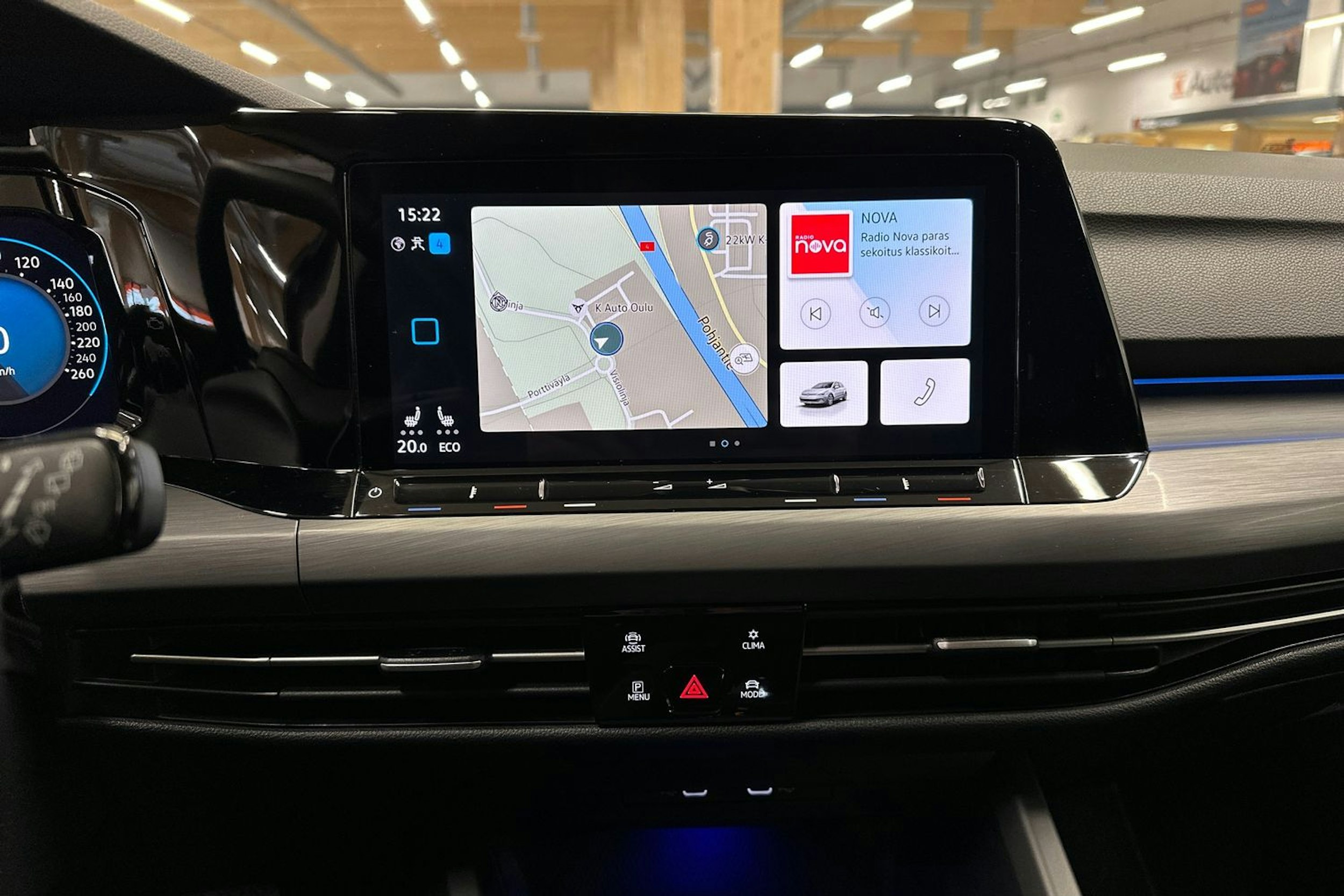 sininen Volkswagen Golf 2021 kuva 21.