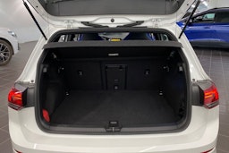 Valkoinen Volkswagen GOLF 2021 kuva 19.