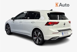 valkoinen Volkswagen Golf 2021 kuva 2.