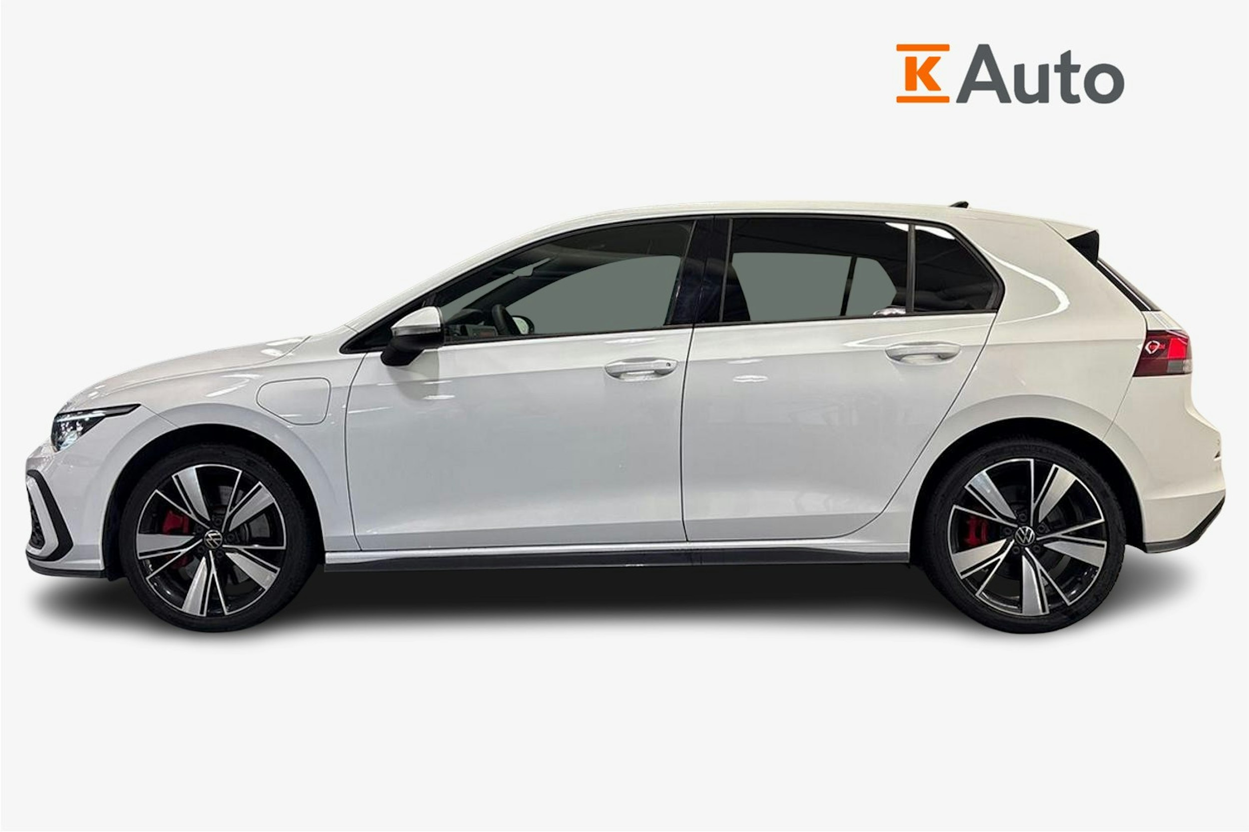 valkoinen Volkswagen Golf 2021 kuva 5.