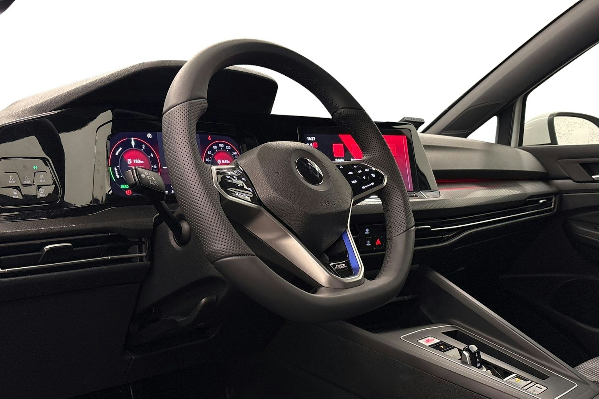 valkoinen Volkswagen Golf 2021 kuva 6.