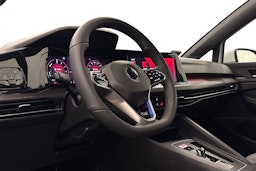 valkoinen Volkswagen Golf 2021 kuva 6.