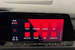 valkoinen Volkswagen Golf 2021 kuva 19.