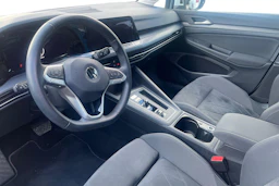 Valkoinen Volkswagen GOLF 2021 kuva 3.