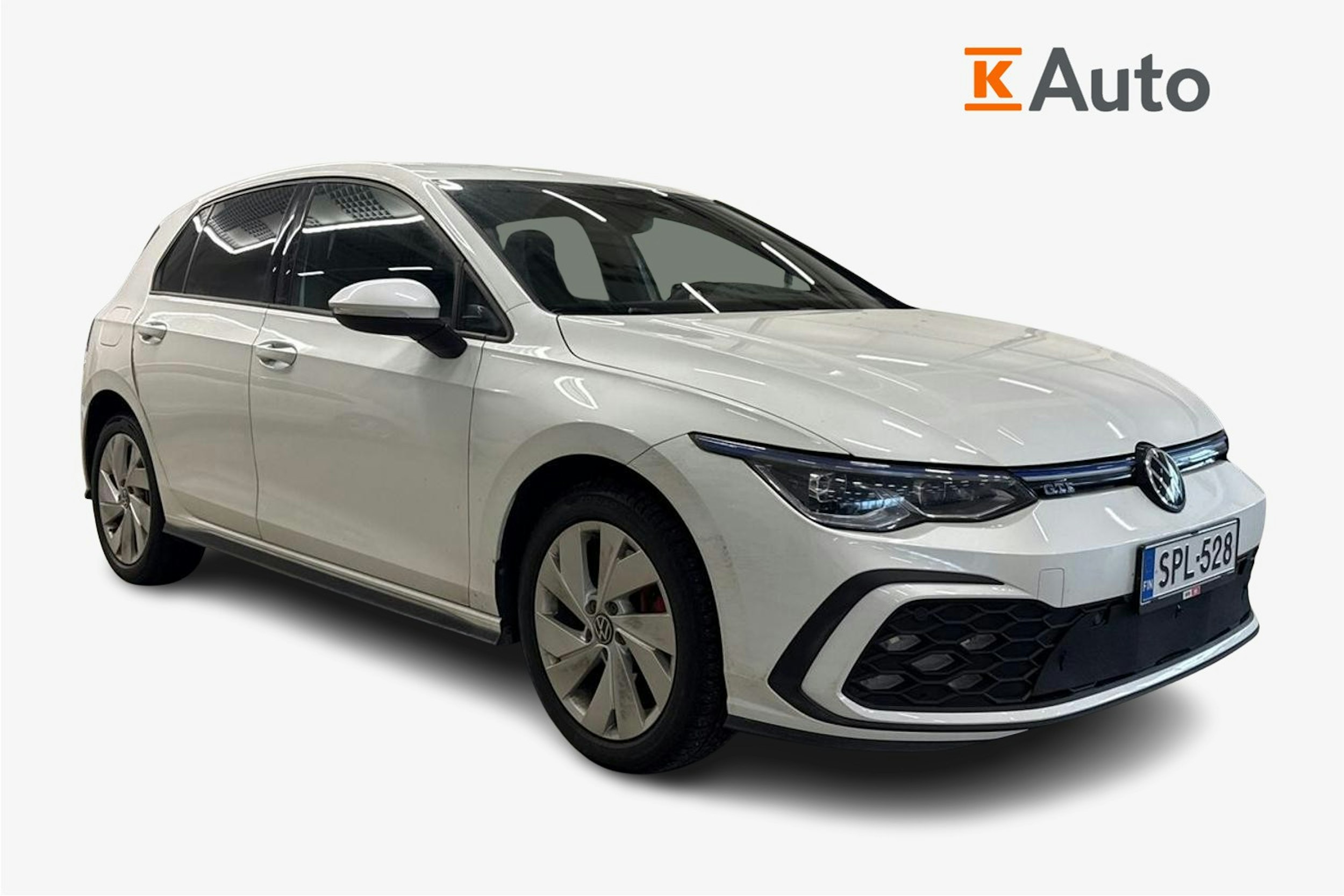 valkoinen Volkswagen Golf 2021 kuva 1.